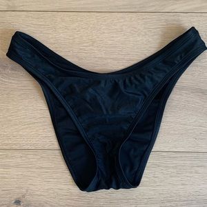 Shade and shore bikini bottoms. Subtle snake print